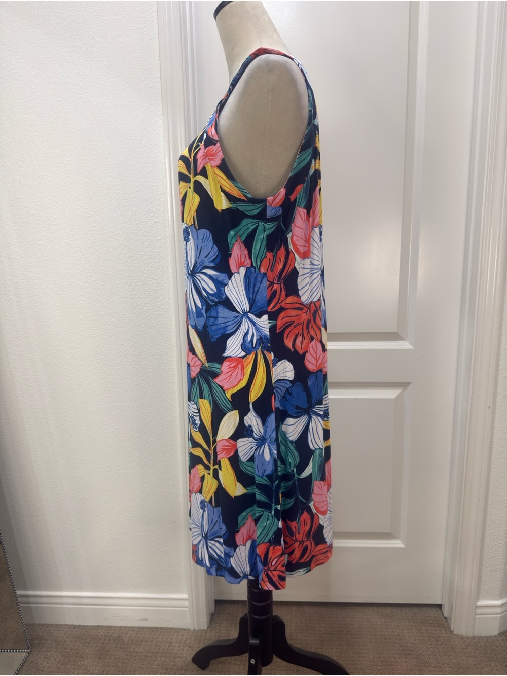 Tommy Bahama Navy Hibiscus Shift Dress with Coral and Green Accents - Picture 3 of 10